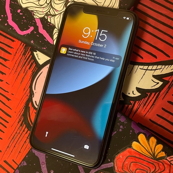 iPhone 11 64GB black 300$ OBO